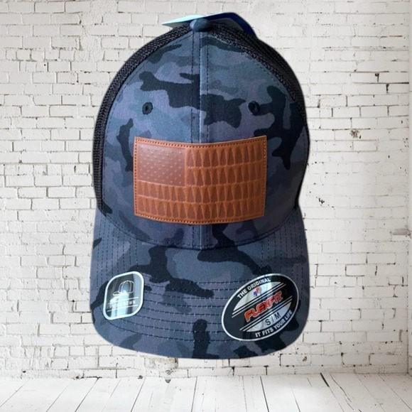 Columbia Unisex Rugged Outdoor Tree Flag Flex Fit Mesh Hat NWT Size S-M - Picture 2 of 6